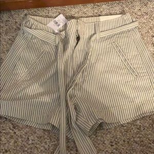 Never been worn size 0 shorts from American eagle